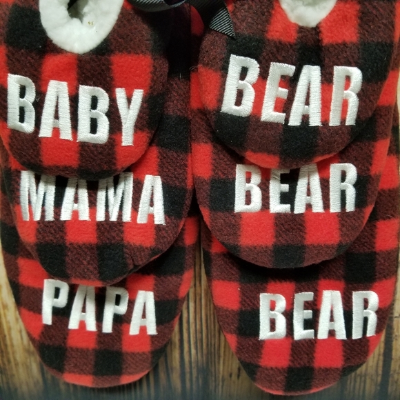 Fuzzy Babba 3 Pair Family Pack Bear Slippers Set - Baby, Mama, Papa Red Black - Picture 4 of 7